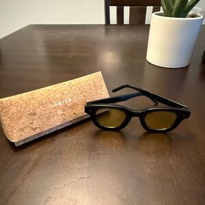 Akila Apollo Men’s Black Frame Sunglasses with Amber Lenses